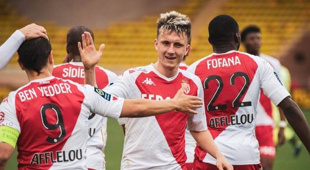 这使他成为 这使他成为