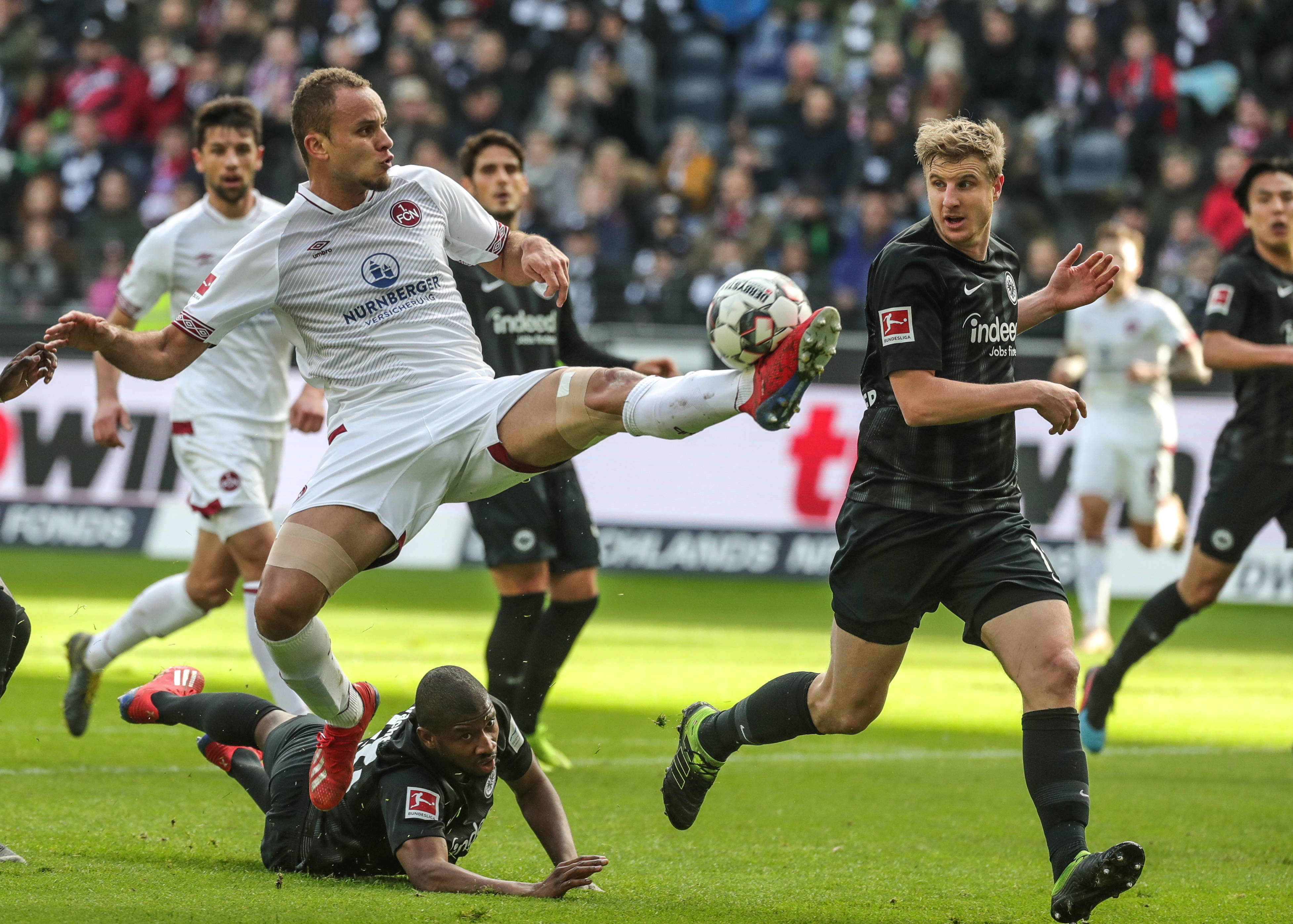 他不仅仅是 他不仅仅是