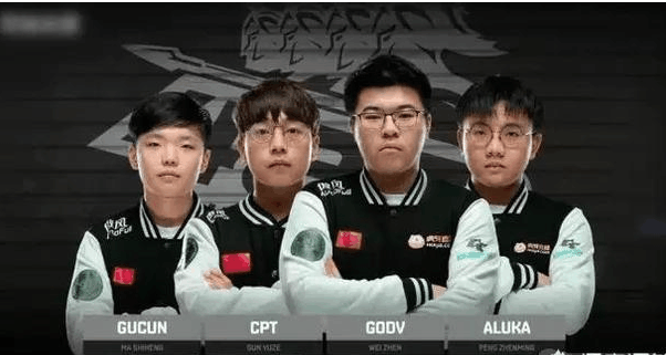 她曾经在青 她曾经在青