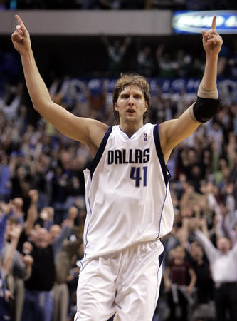 凭借卓越的 凭借卓越的